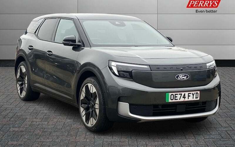 Used 2025 Ford Explorer Premium SUV | £35,990 (Fair price) - Image 1/4