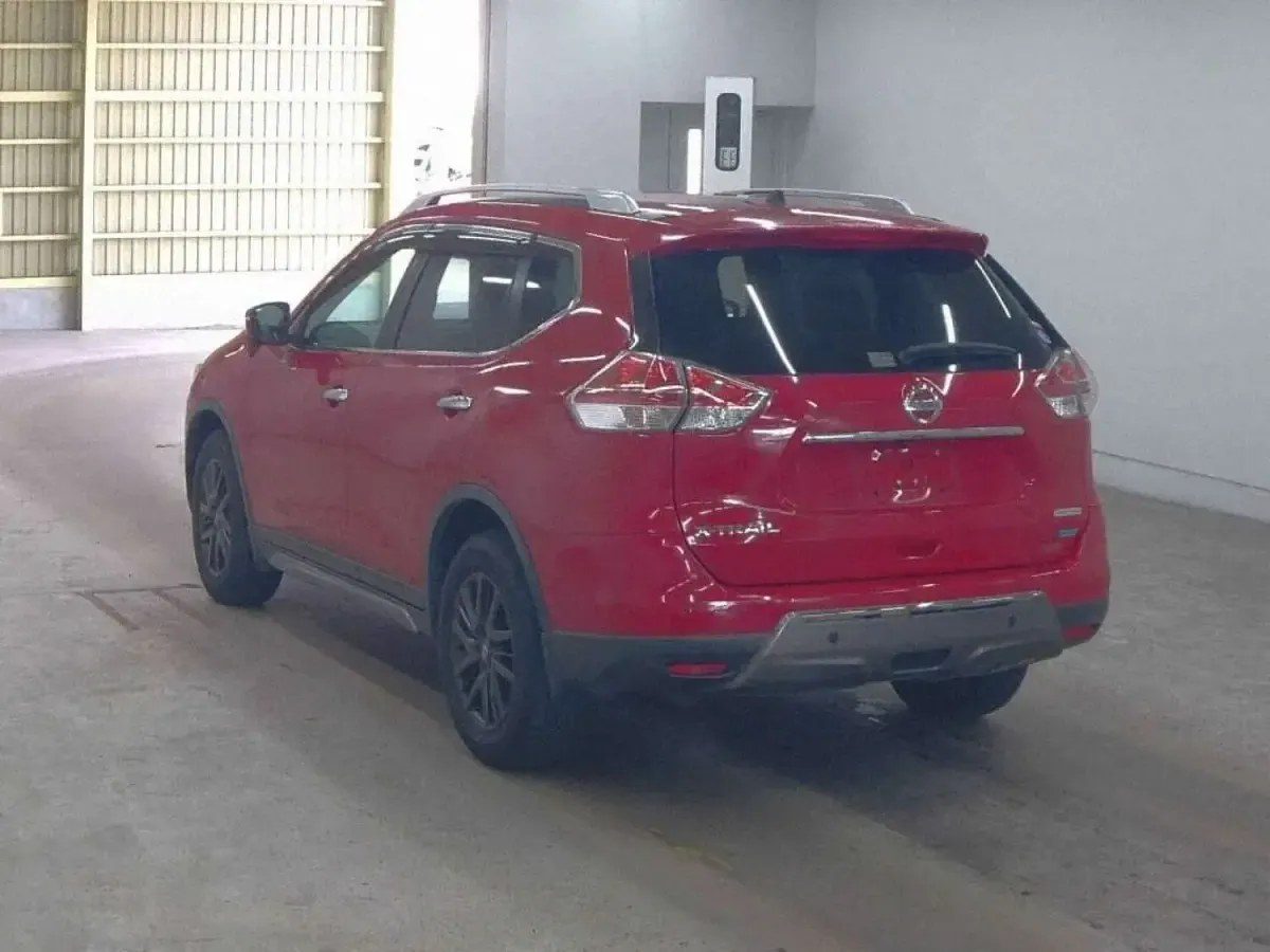 Used Nissan X-Trail 2015 Red SUV