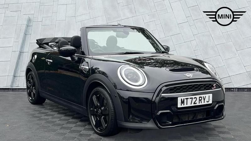 Black Used 2022 Mini Cooper S Classic Hatchback | £21,491 (Fair price) - Image 1/4