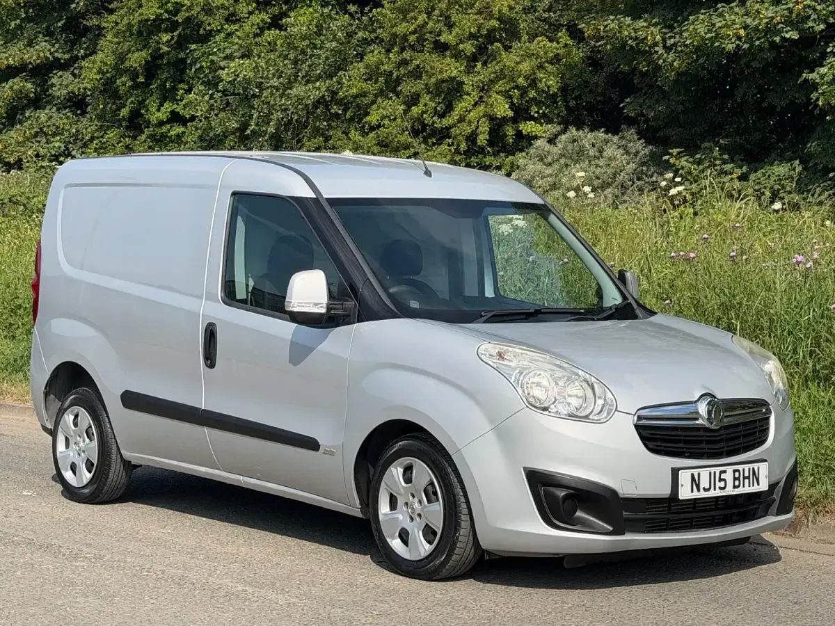 Used Vauxhall Combo Sportive 2015 Silver MPV