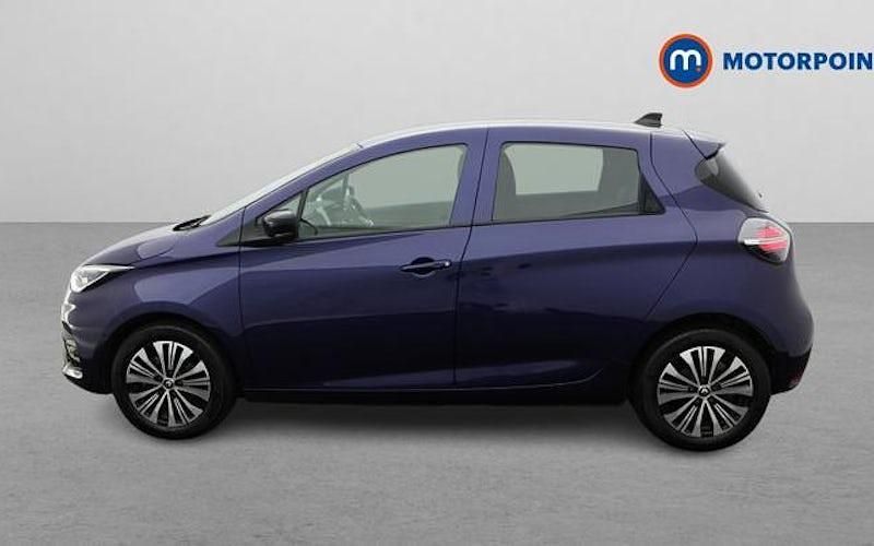 Used Renault Zoe Techno 100 kW (136 HP) 2024 Hatchback