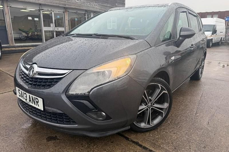 Used Vauxhall Zafira Tourer SRi 165 HP (121 kW) 2013 MPV