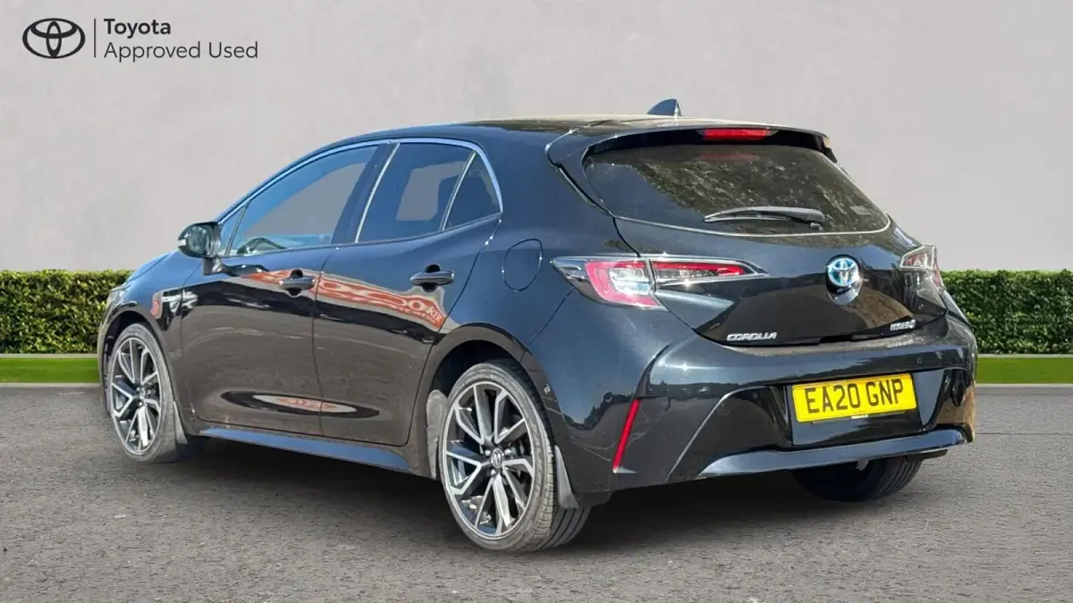 Used Toyota Corolla 122 HP (89 kW) 2020 Eclipse black Hatchback