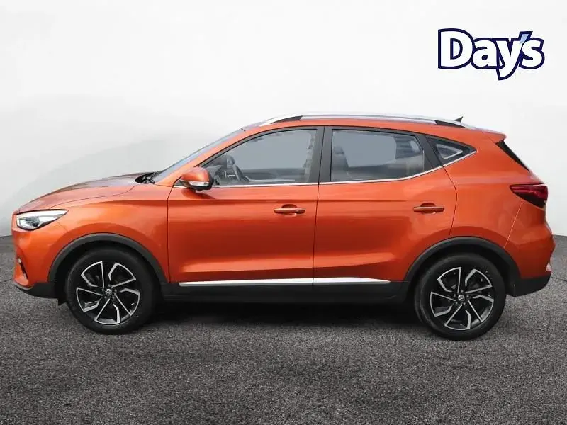 Usado MG ZS Exclusive 111 CV (81 kW) 2022 Naranja SUV