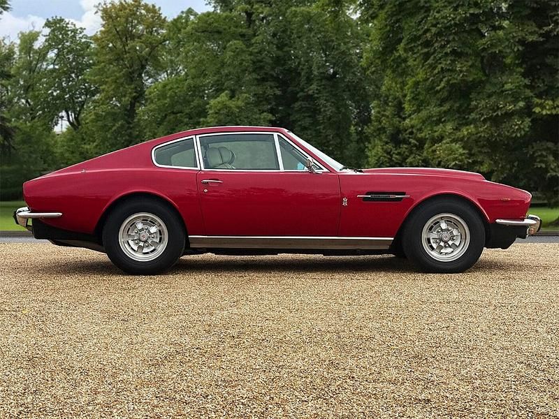 Used Aston Martin V8 1978 Red Coupe