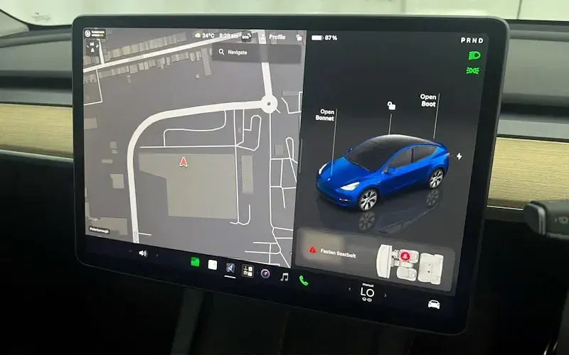 Used Tesla Model Y Standard Range 219 kW (299 HP) 2023 Blue SUV