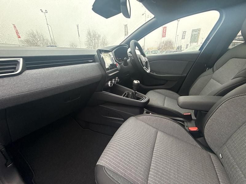 Nowe Renault Clio V Techno 90 KM (66 kW) 2025 Niebieski Hatchback