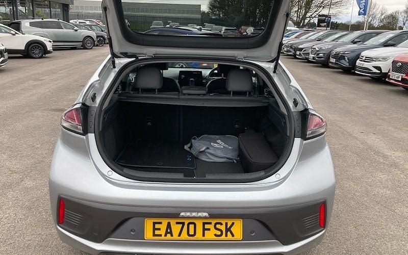 Used Hyundai Ioniq Premium SE 141 HP (103 kW) 2022 Hatchback
