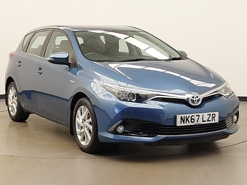 Blue Used 2017 Toyota Auris Hybrid Business Edition Hatchback | £10,498 (Fair price) - Image 1/4