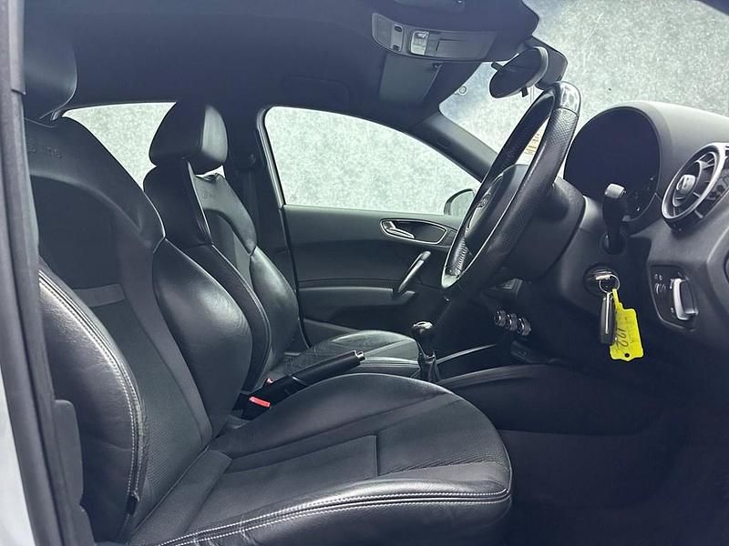Used Audi A1 Sportback S-Line 105 HP (77 kW) 2012 White Hatchback