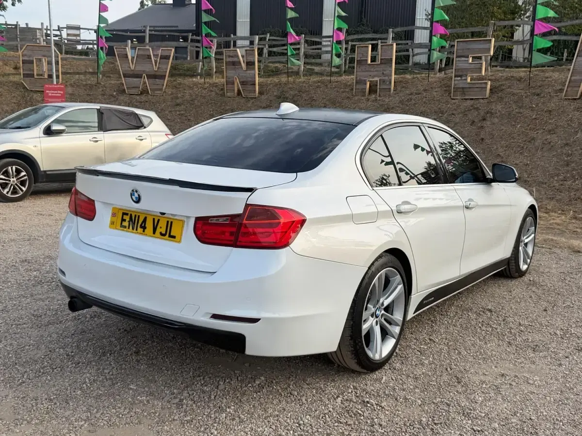 Used BMW 316 Sport Line 136 HP (100 kW) 2014 White Sedan