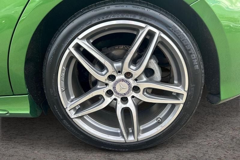 Used Mercedes A200 Executive 136 HP (100 kW) 2016 Green Hatchback