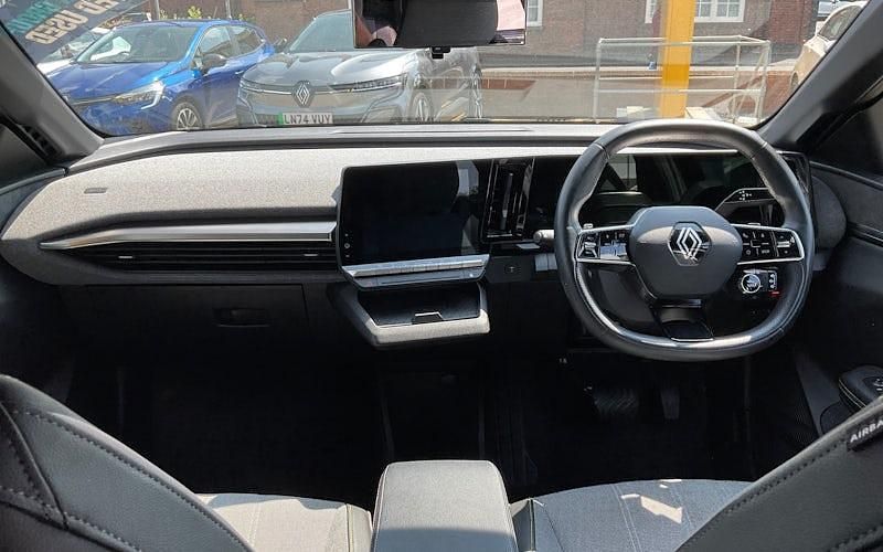 Used Renault Megane E-Tech Iconic 160 kW (218 HP) 2023 Hatchback