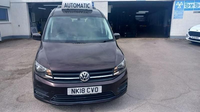Used VW Caddy Maxi Life Life 2018 Mauve/purple MPV
