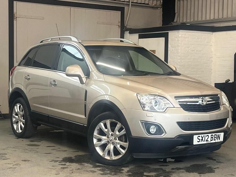 Usado Vauxhall Antara 2012 Amarelo SUV