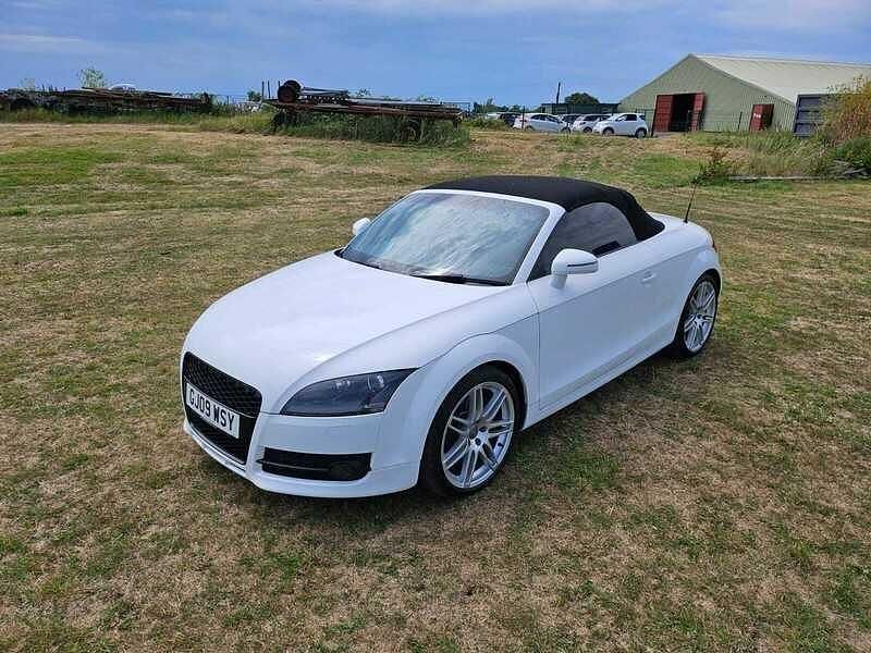 Begagnad Audi TT 200 HK (147 kW) 2009 Vit Sportkupé