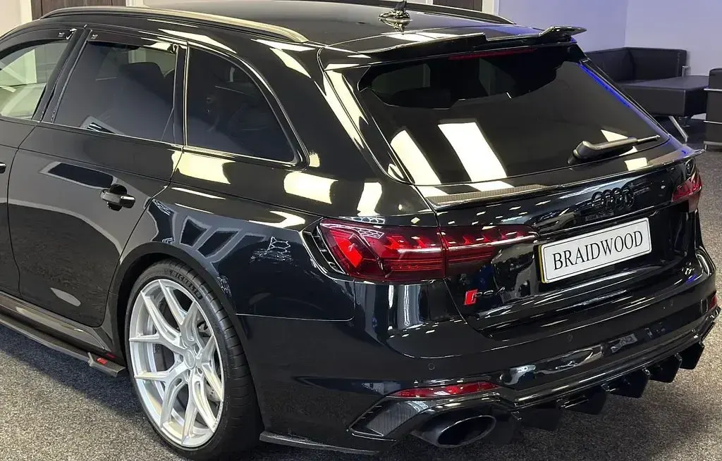 Used Audi RS4 Design 450 HP (330 kW) 2022 Black Estate