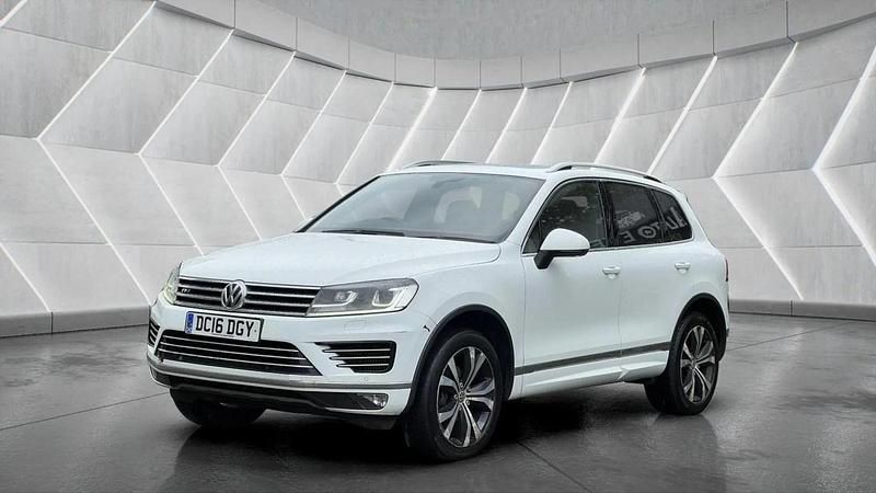 White Used 2016 VW Touareg R-line SUV | £14,500 (Super price) - Image 1/4