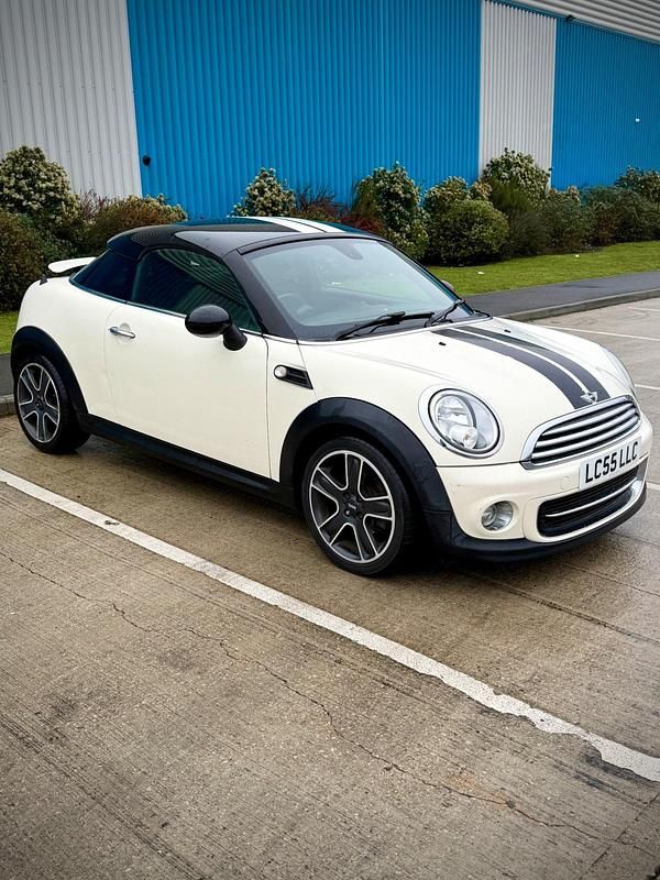 Used Mini Cooper Coupé 2012 White Coupe