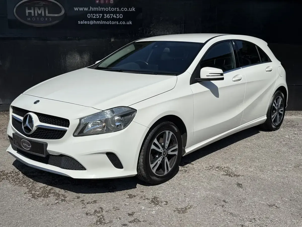 Used Mercedes A180 SE 109 HP (80 kW) 2017 White Hatchback