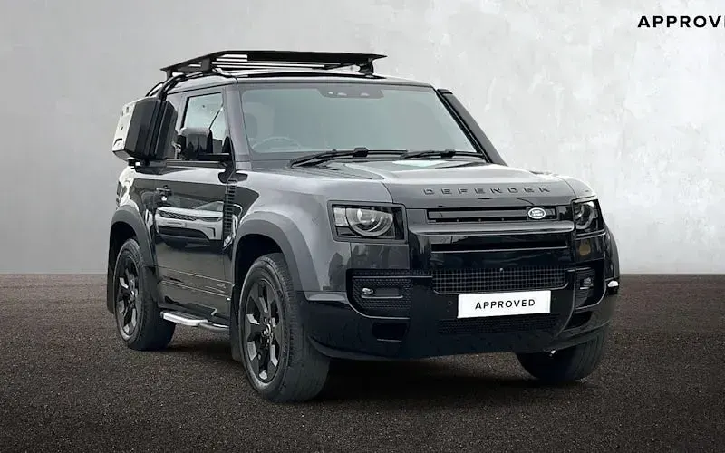 Used Land Rover Defender 300 HP (220 kW) 2024 SUV