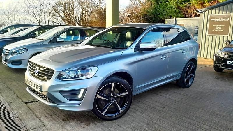 Used Volvo XC60 R-Design 215 HP (158 kW) 2015 Silver SUV