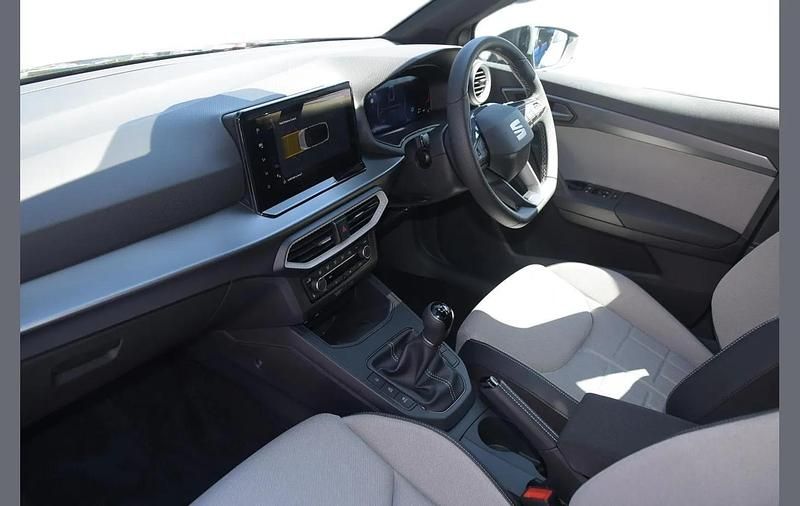 New Seat Arona FR First Edition 113 HP (83 kW) 2026 Black SUV