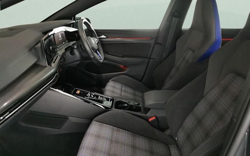 Used VW Golf VIII GTE 245 HP (180 kW) 2024 Hatchback