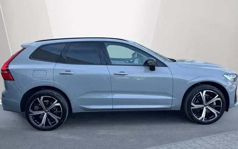 Used Volvo XC60 Ultimate 250 HP (183 kW) 2023 Vapour grey SUV