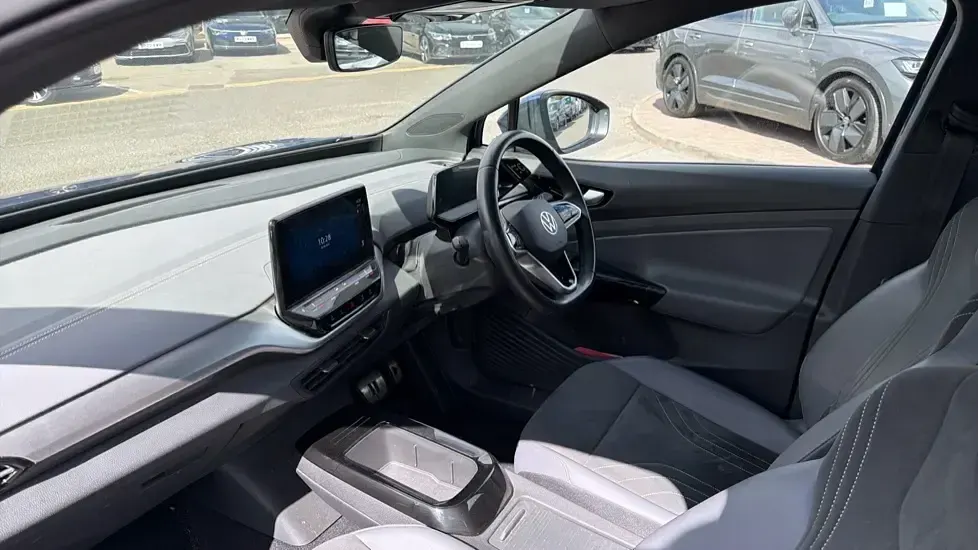 Used VW ID.4 Pure 108 kW (148 HP) 2023 Blue SUV