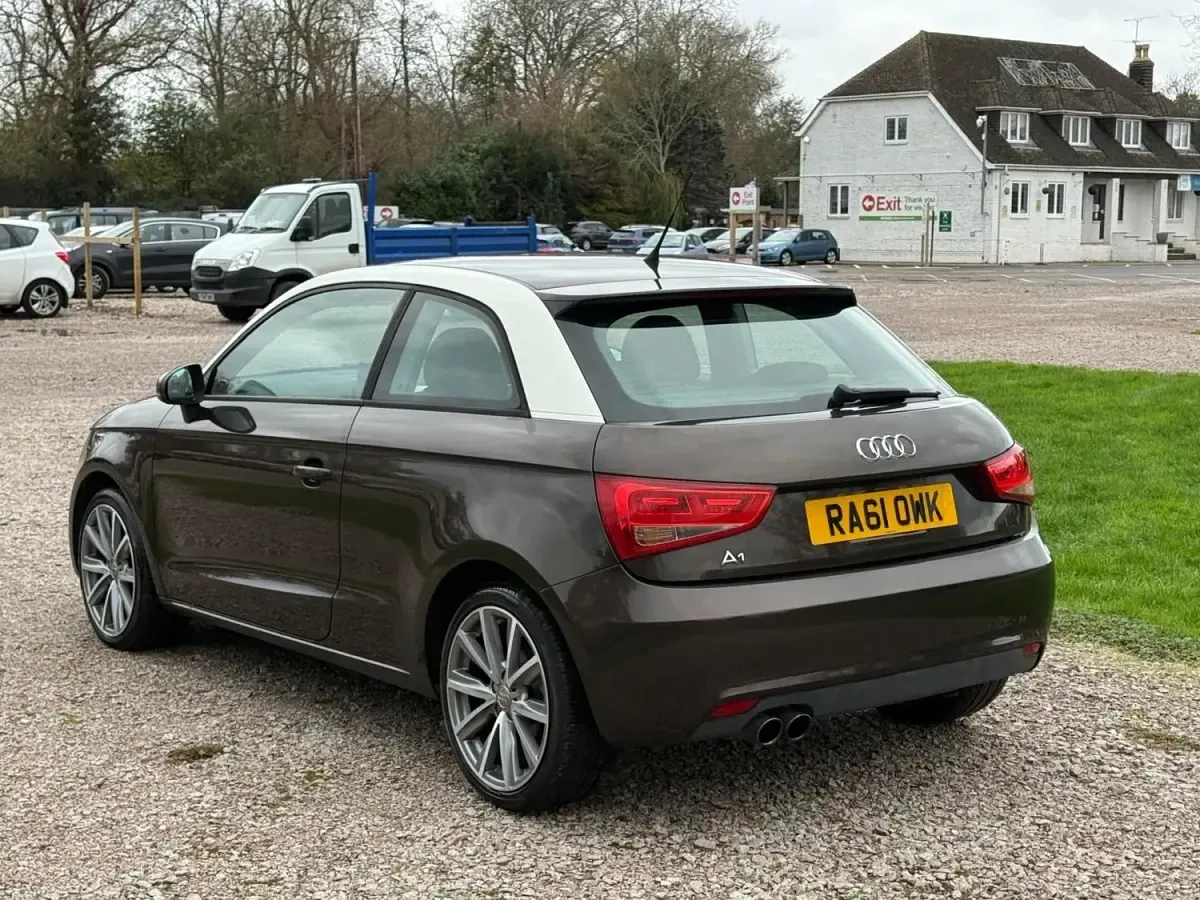 Begagnad Audi A1 Sport 2011 Brun Halvkombi