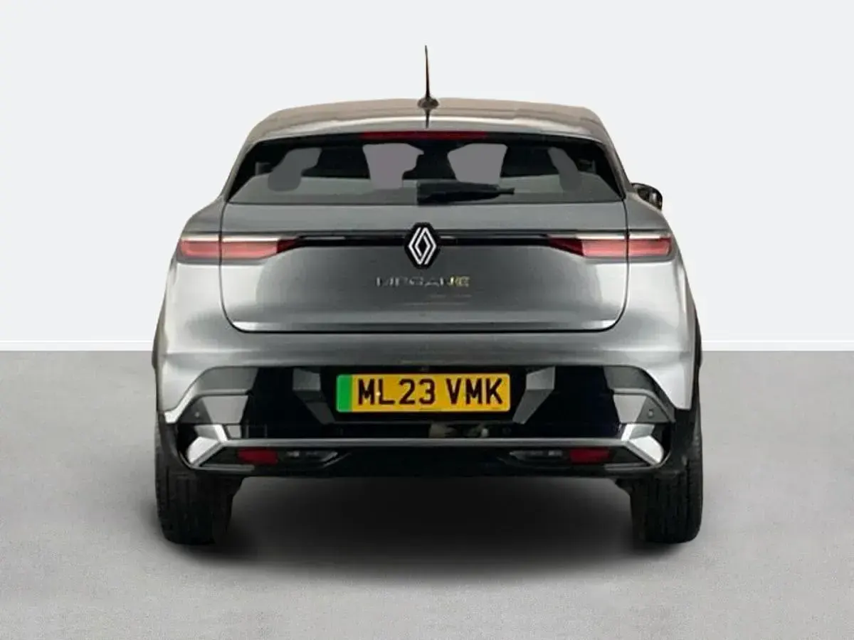 Used Renault Megane E-Tech Equilibre 160 kW (218 HP) 2023 Grey Hatchback