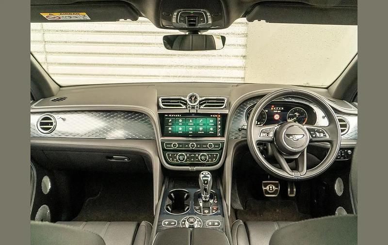 Used Bentley Bentayga 541 HP (397 kW) 2021 Blue SUV