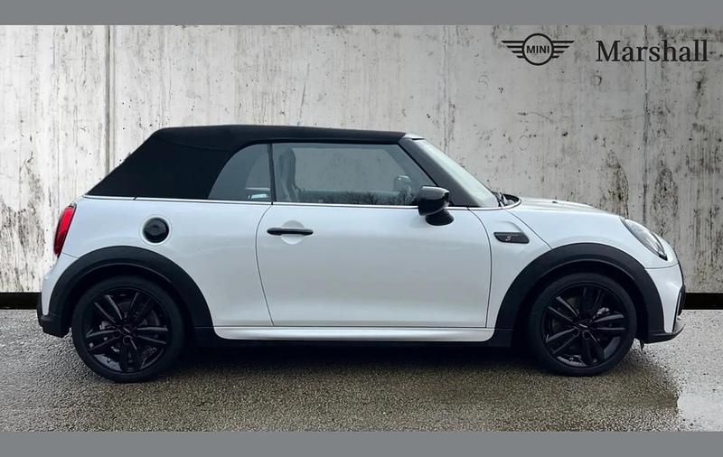 Used Mini Cooper S Cabriolet Sport 176 HP (129 kW) 2024 White Cabriolet