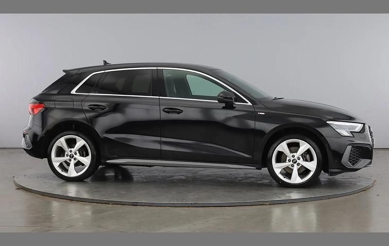 Used Audi A3 e-tron S-Line 200 HP (147 kW) 2024 Black Hatchback