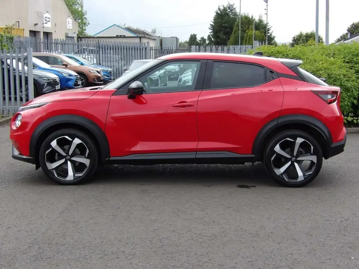 Used Nissan Juke Tekna 2023 Red SUV