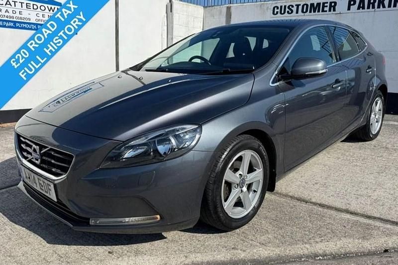 Used Volvo V40 SE 115 HP (84 kW) 2014 Grey Hatchback