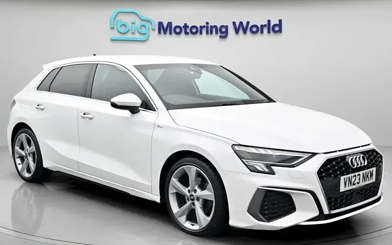 Begagnad Audi A3 Sportback S-Line 110 HK (80 kW) 2023 Halvkombi