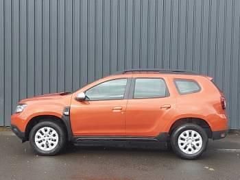 Used Dacia Duster Comfort 90 HP (66 kW) 2022 Orange SUV