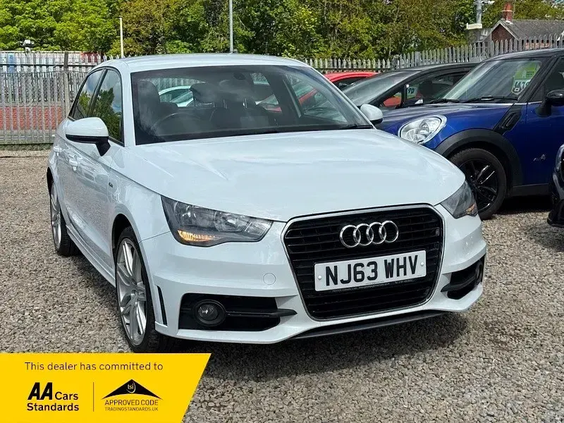 Usado Audi A1 Sportback S-Line 140 HP (102 kW) 2013 Branco Citadino