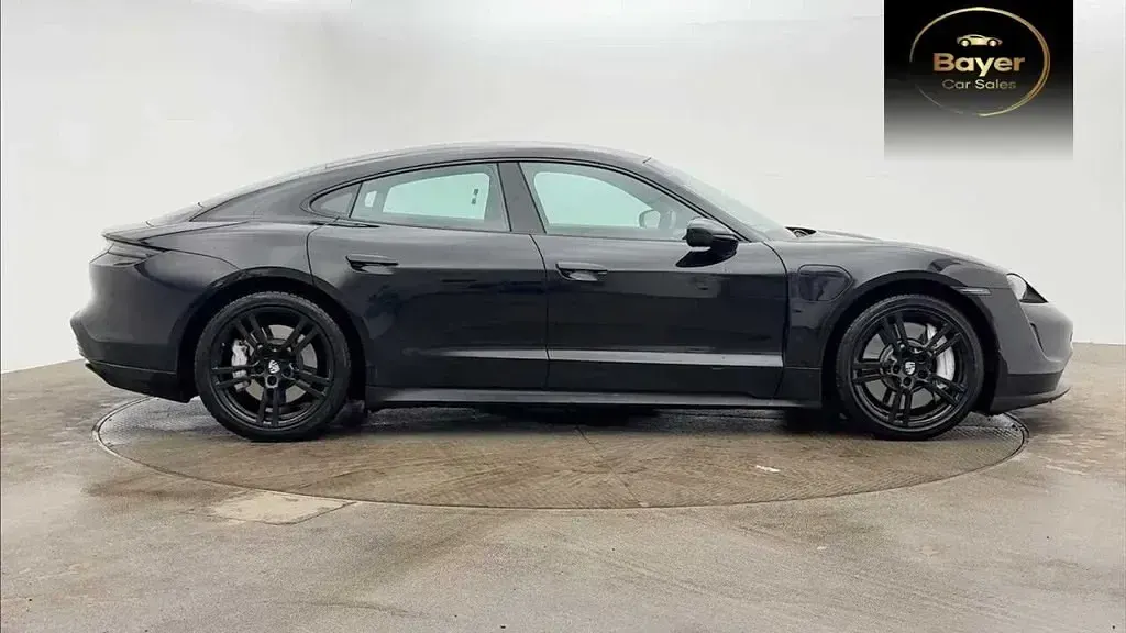 Begagnad Porsche Taycan 350 kW (476 HK) 2022 Svart Sedan