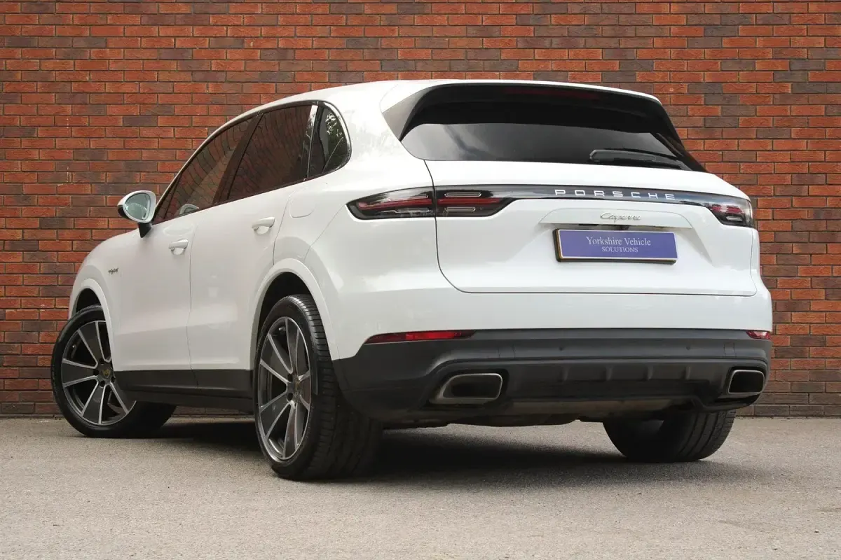 Used Porsche Cayenne 2019 White SUV