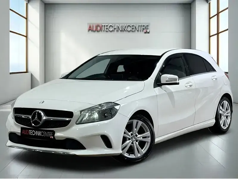 Usado Mercedes A180 2016 Branco Citadino