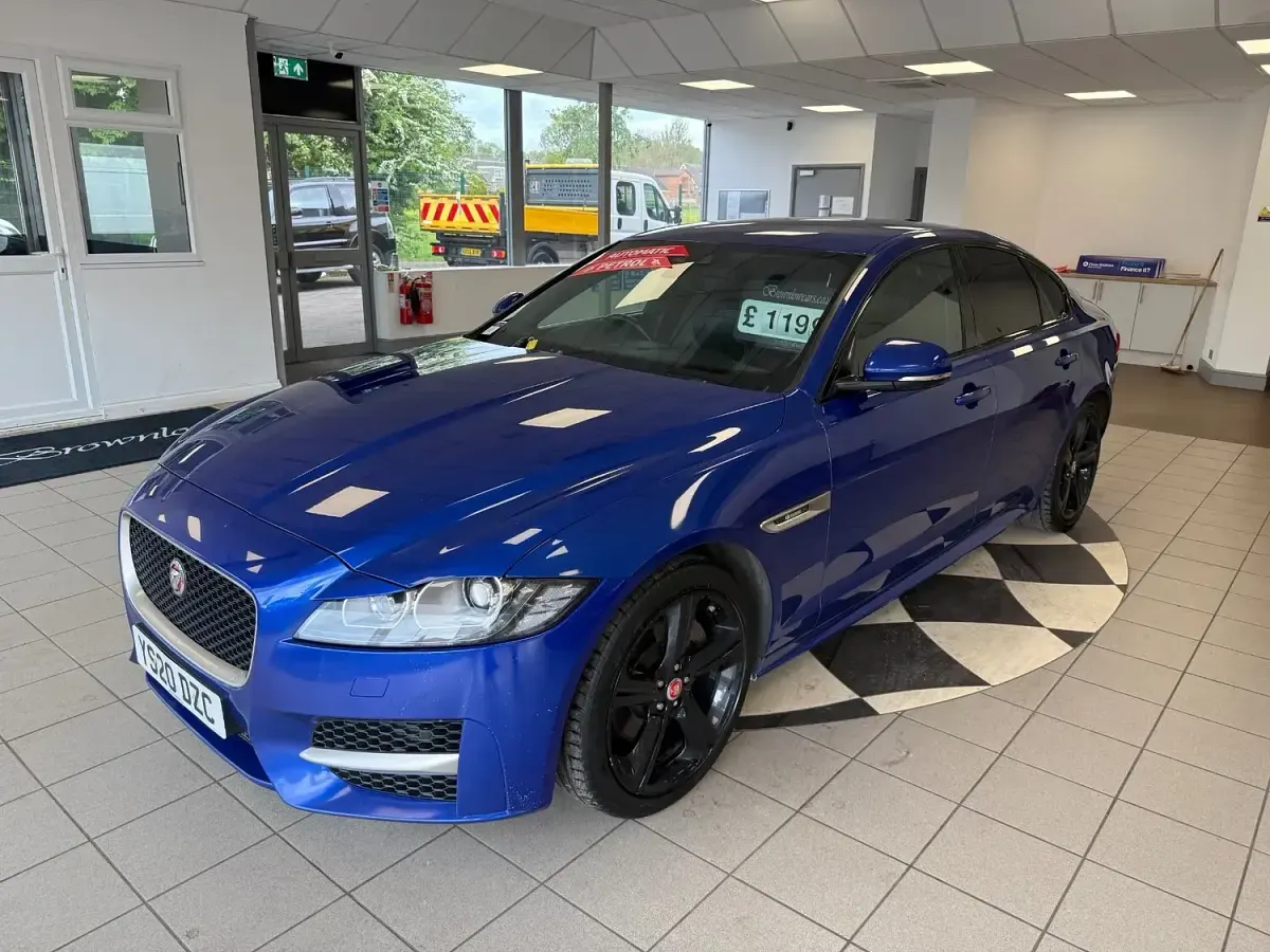 Used Jaguar XF R-Sport 250 HP (183 kW) 2020 Blue Sedan