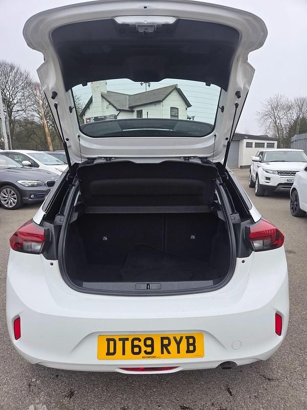 Used Vauxhall Corsa 75 HP (55 kW) 2020 White Hatchback