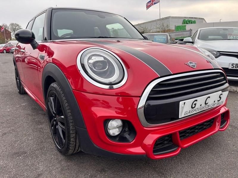 Used Mini Cooper Hatch 2018 Red Hatchback