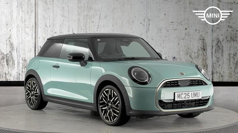 Used Mini Cooper Hatch 113 kW (154 HP) 2025 Green Hatchback