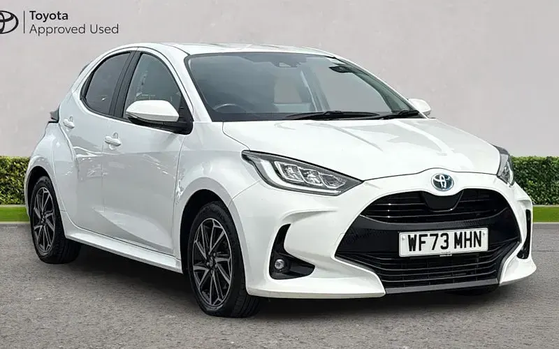 Used Toyota Yaris Hybrid Design 116 HP (85 kW) 2026 Hatchback