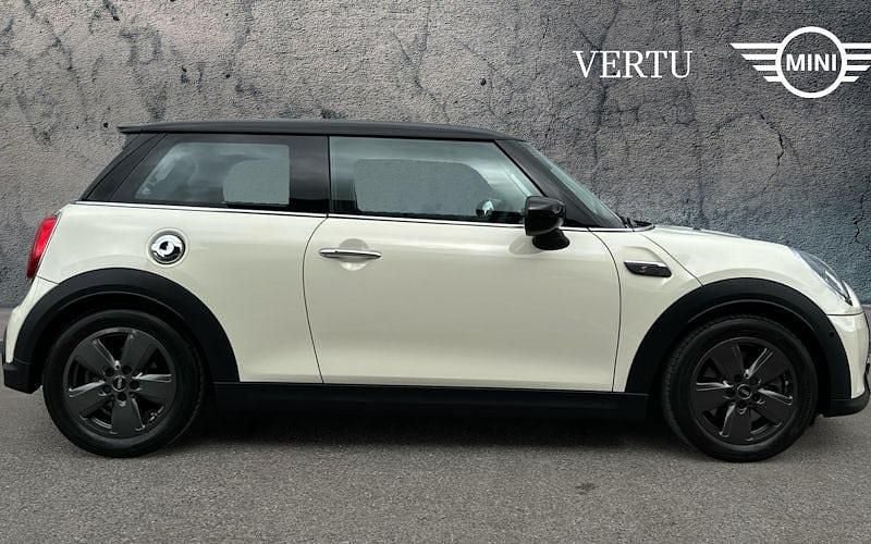 Used Mini Cooper S Classic 178 HP (130 kW) 2022 Hatchback