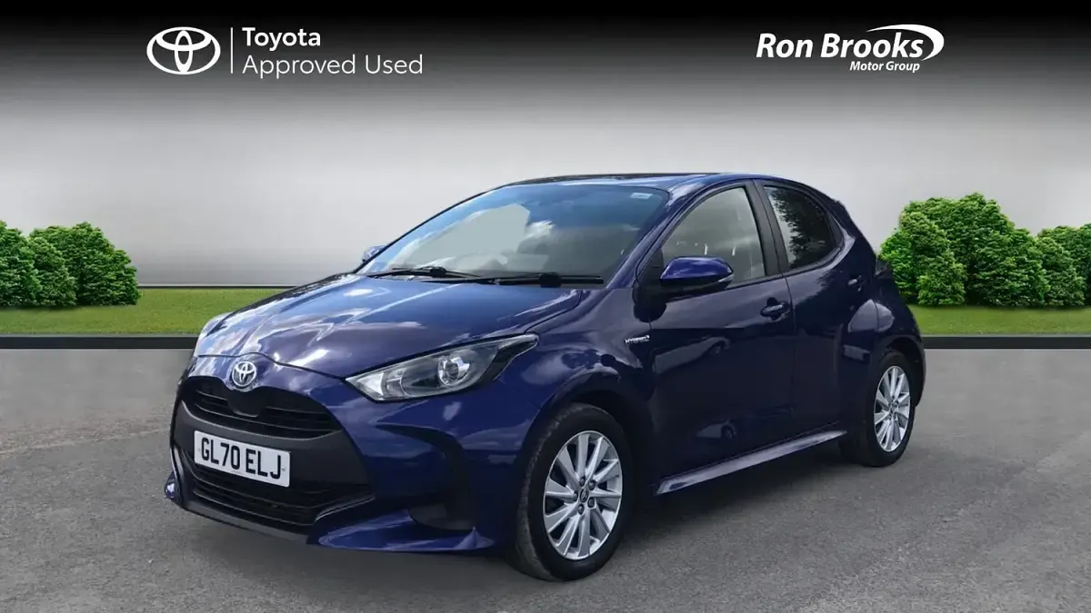 Used Toyota Yaris 2021 Blue Hatchback